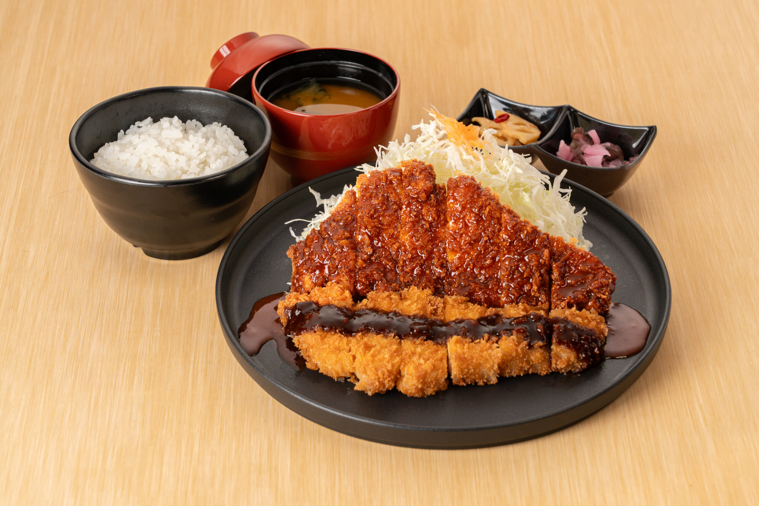 【公式】名古屋めし食堂 丸八 伏見別邸